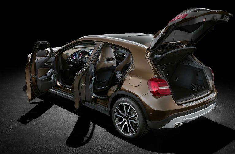 2015 Mercedes-Benz GLA-Class Cocoa Brown Metallic Exterior