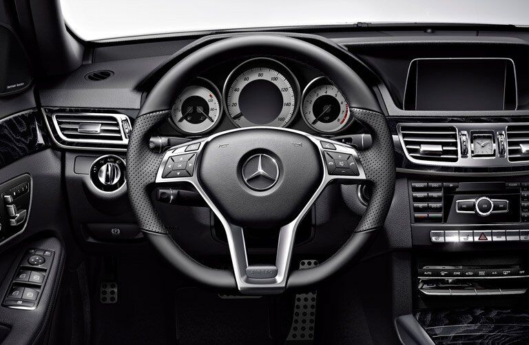 Mercedes-Benz E-Class Wagon steering wheel
