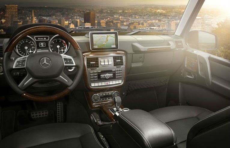2017 Mercedes-Benz G-Class Infotainment Screen