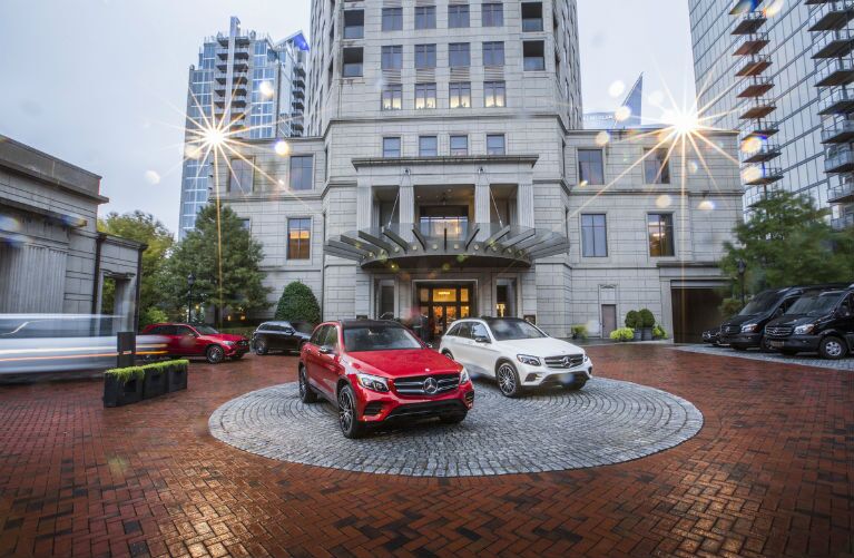 2017 Mercedes-Benz GLC Red vs White