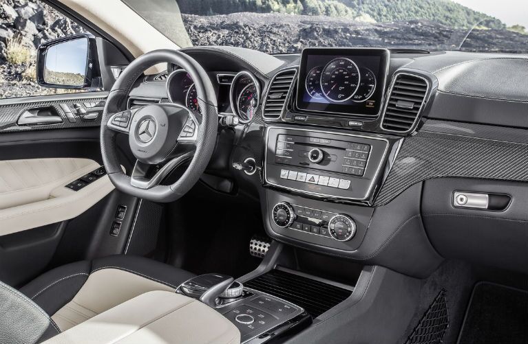 2017 Mercedes-Benz GLE coupe interior