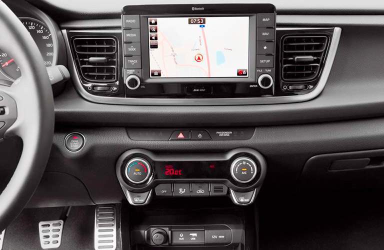 2017 Kia Rio front interior infotainment system