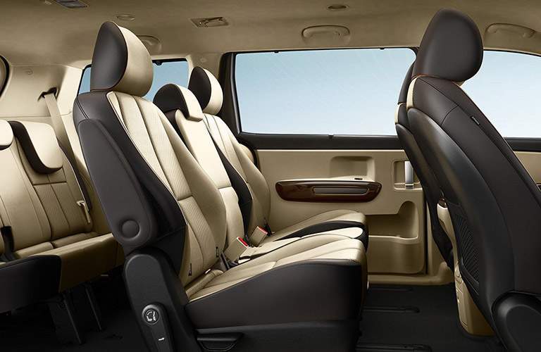 2017 Kia Sedona passenger capacity