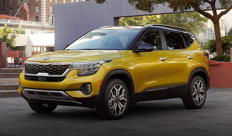 2021 Kia Seltos parked in a city street, Dayton OH