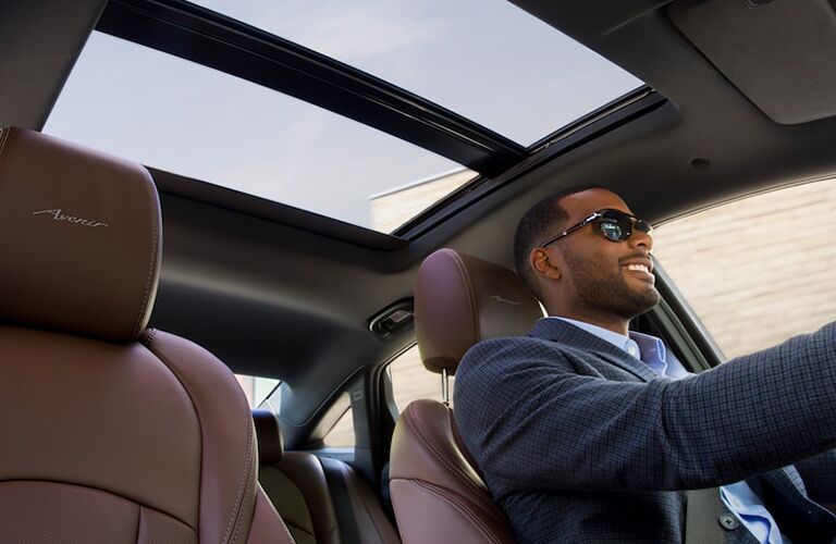 2018 Buick LaCrosse Avenir panoramic sunroof
