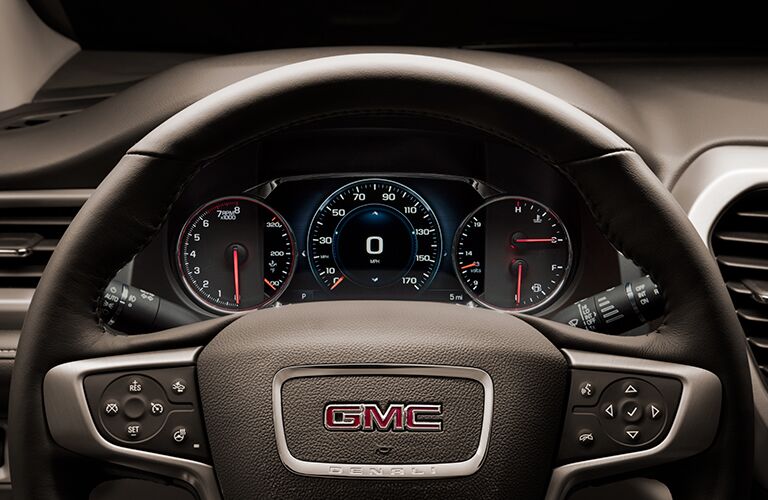 2018 GMC Acadia Denali steering wheel and speedometer
