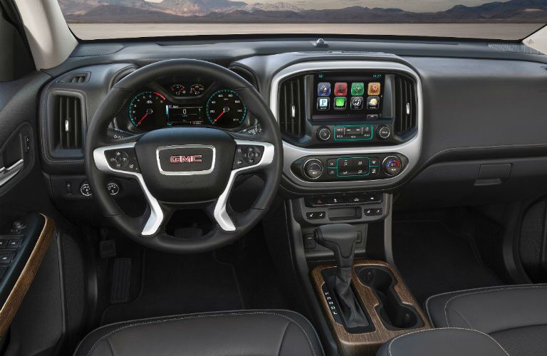 2018 GMC Canyon Denali interior dashboard features