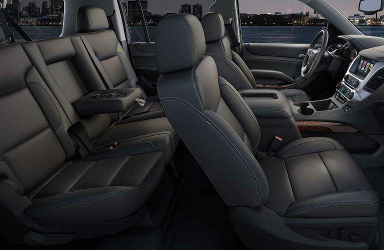 2018 GMC Yukon interior passenger seats
