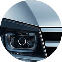2017 VW Touareg front hood grille and headlight