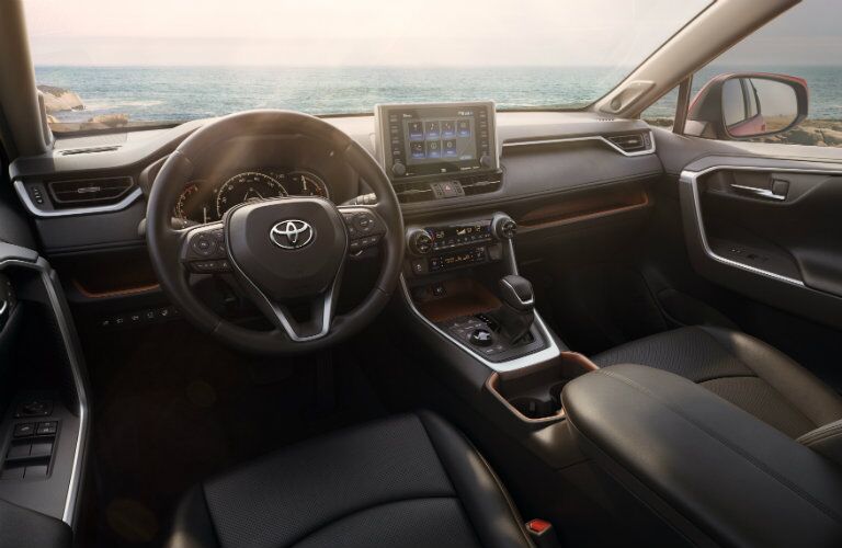 2019 Toyota RAV4 Steering Wheel, Dashboard and Entune 3.0 Touchscreen Display