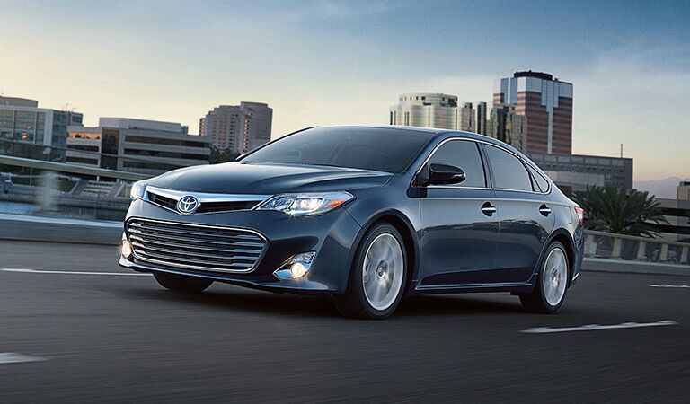 Gray 2016 Toyota Avalon on the Road