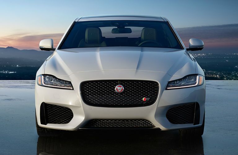 2016 Jaguar XF Kansas City front grille