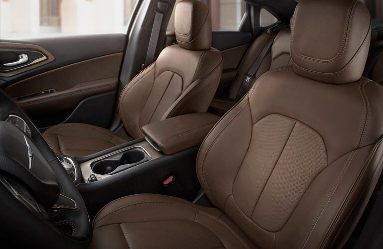 brown front seats of the 2016 Chrysler 200