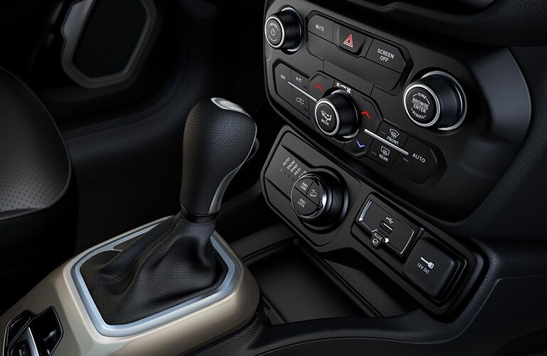 Gear shift in 2019 Jeep Renegade