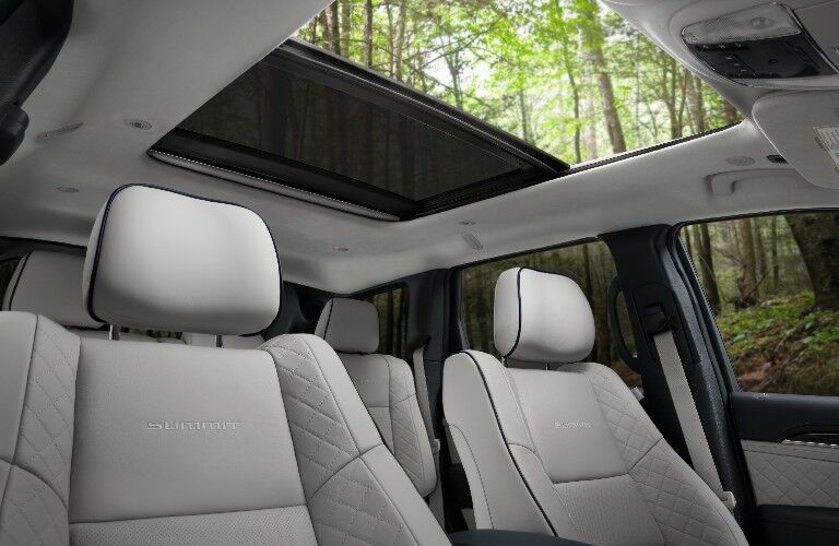 2021 Jeep Grand Cherokee premium leather seats