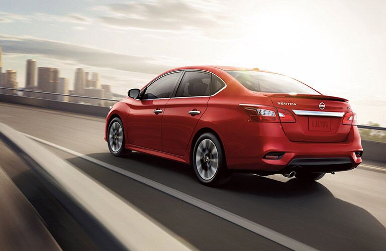 2016 Nissan Sentra vs 2016 Toyota Corolla gas mileage