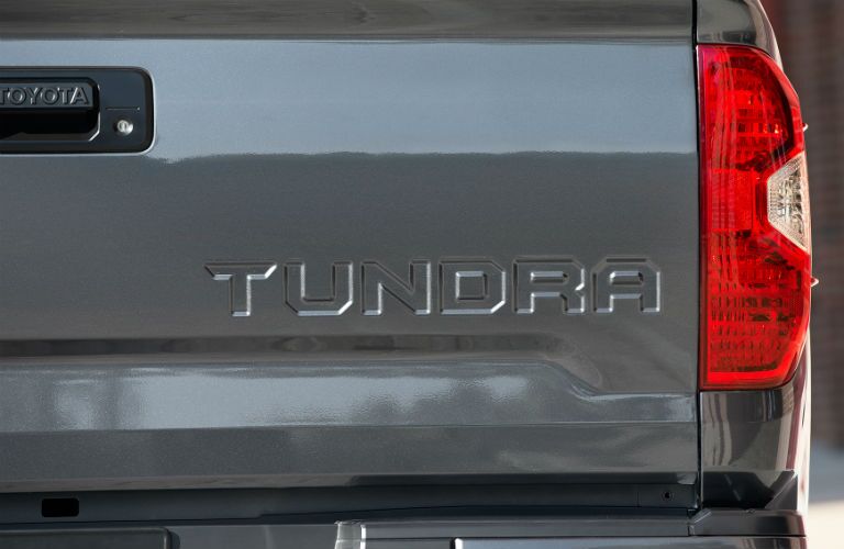 2017 Toyota Tundra bed size