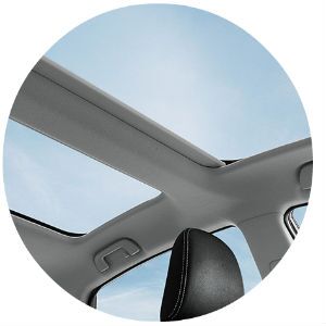 Does the 2017 Toyota Prius v have a moonroof?