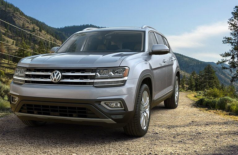 2019 VW Atlas front closeup view
