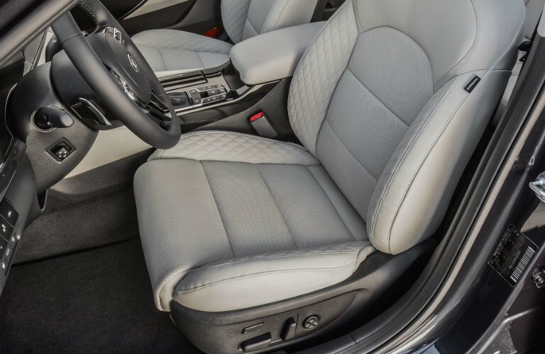 2017 cadenza new interior colors