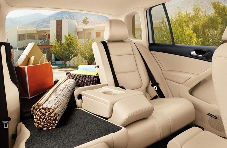 2017 volkswagen tiguan interior rear cargo area