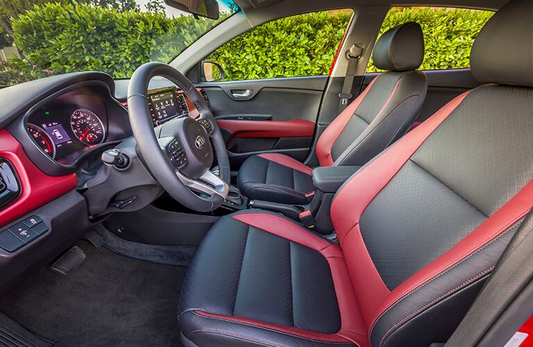 2018 Kia Rio dash and wheel