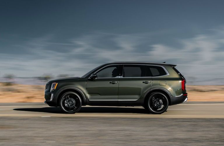 2020 Kia Telluride on road