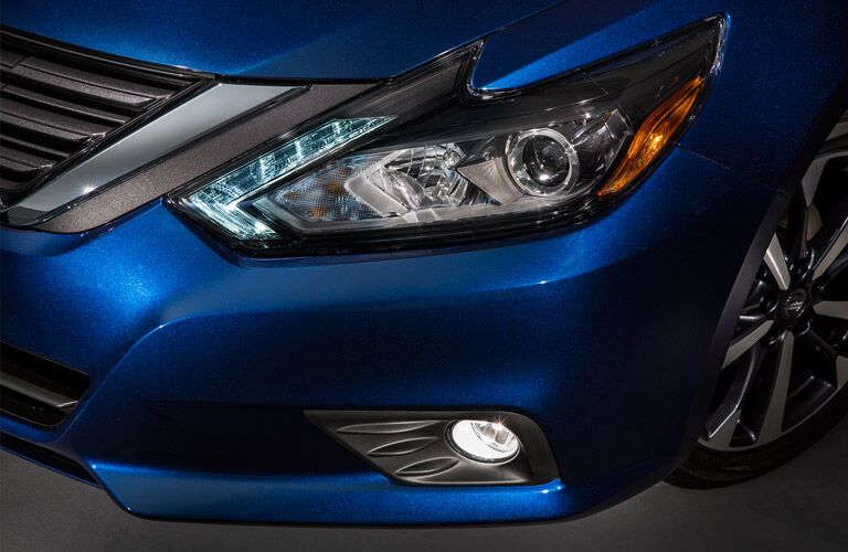 2016 nissan altima boomerang headlights