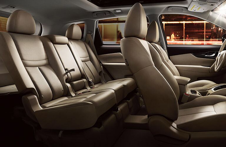 front and backseat passenger space nissan rogue