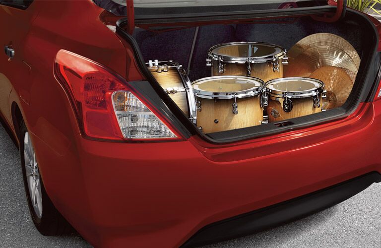trunk storage space of nissan versa