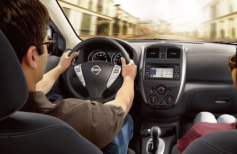dash and steering of nissan versa