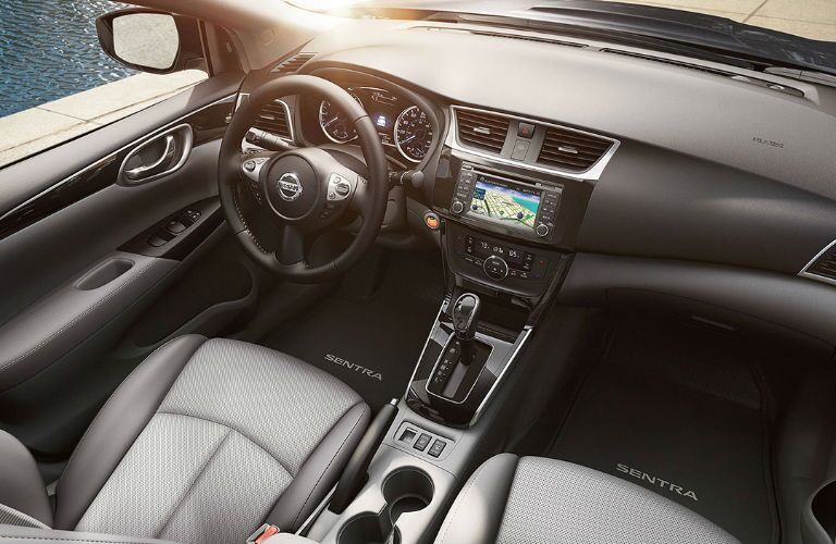 2017 Nissan Sentra Command Center