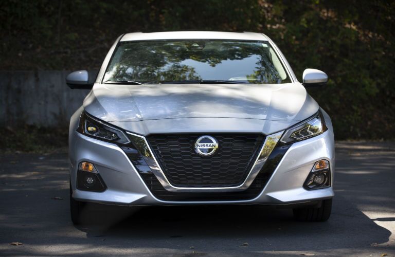 A head-on photo of the 2020 Nissan Altima.