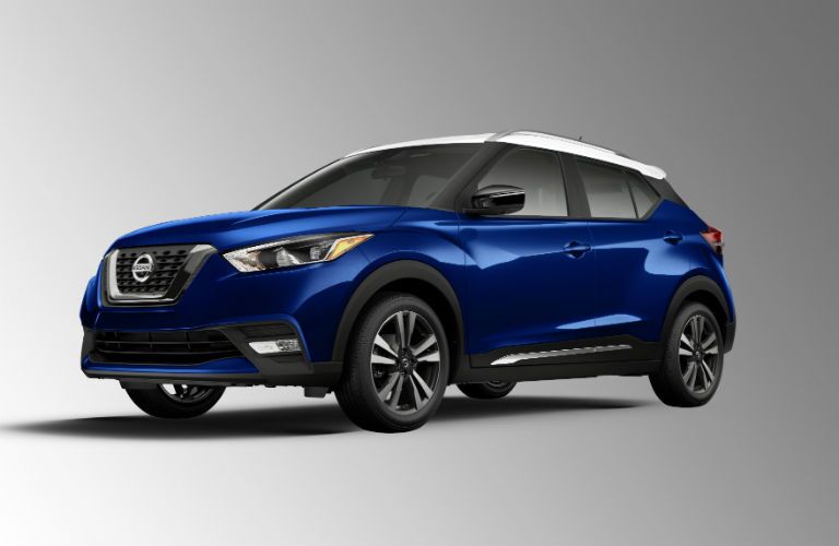 A front left quarter photo of the 2020 Nissan Kicks.