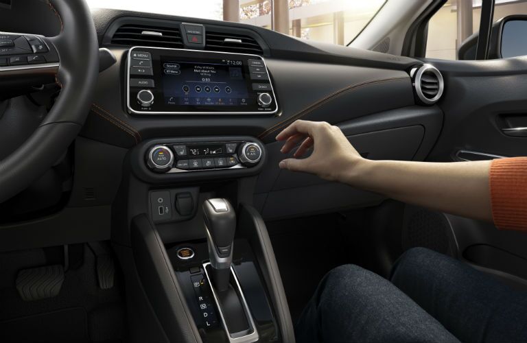 A photo of the infotainment system used in the 2020 Nissan Versa.