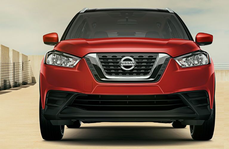 A head-on photo of the 2020 Nissan Kicks.