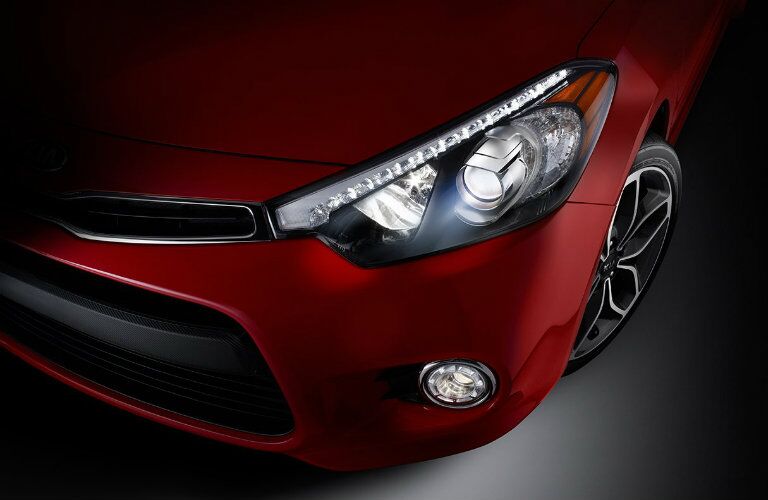 2016 Kia Forte Koup headlights