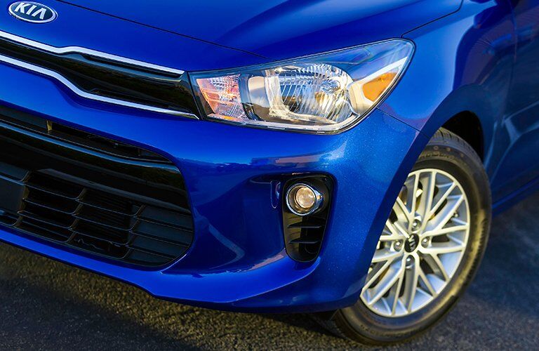 2018 Kia Rio front end design