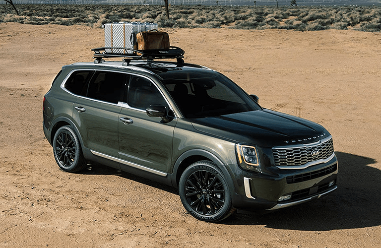 2020 Kia Telluride loaded with cargo on the roof racks