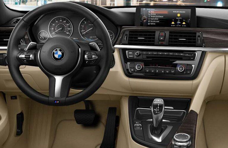 steering wheel and dashboard view of the 2016 BMW 4 Series