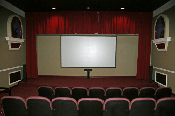 In-House Theater at Island Lincoln
