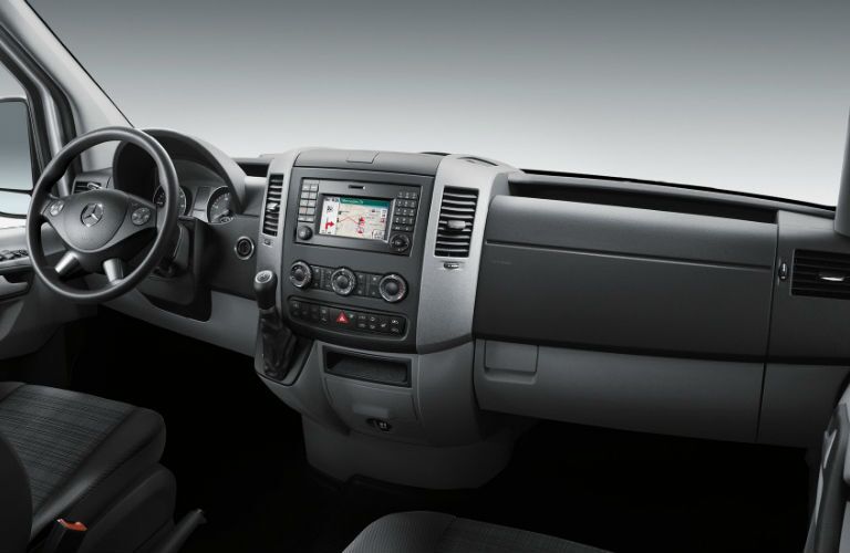 2017 Mercedes-Benz mBrace infotainment