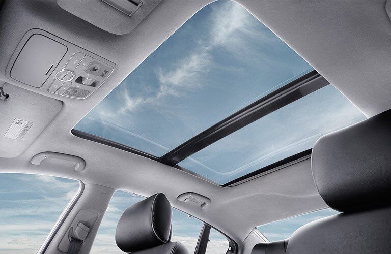 2017 Kia K900 Standard Power Sunroof