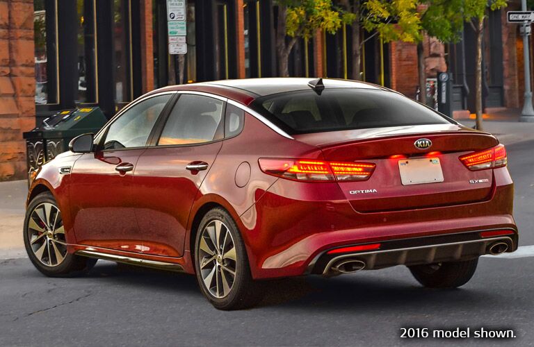 kia optima cadenza vs smartphone