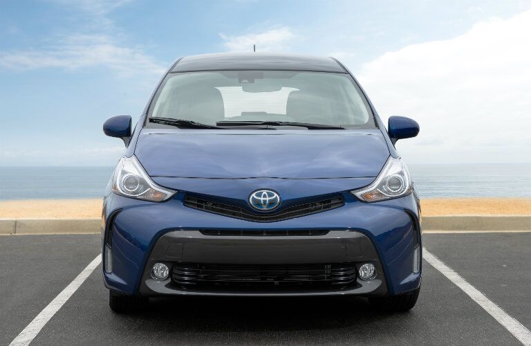 Front profile of 2017 Toyota Prius v