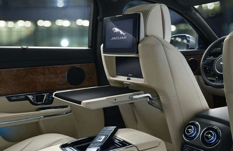 where can i get the 2017 jaguar xj in providence ri