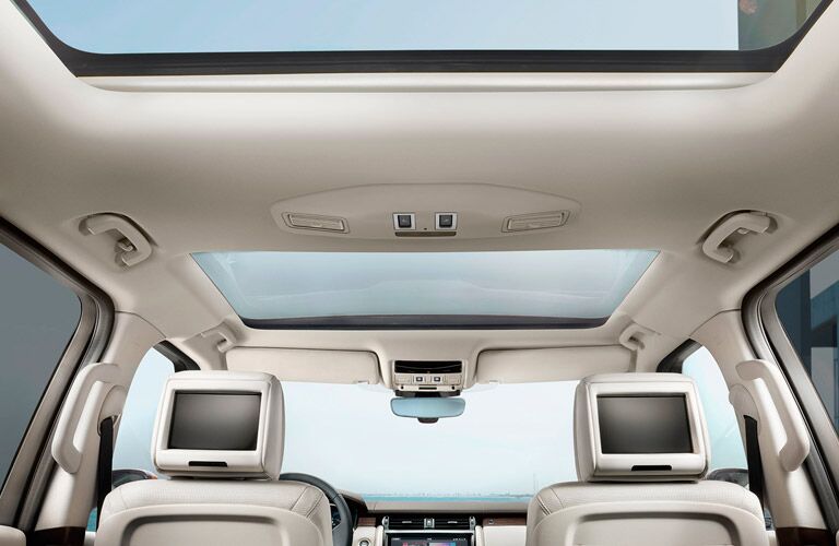2017 Land Rover Discovery rear seat entertainment system