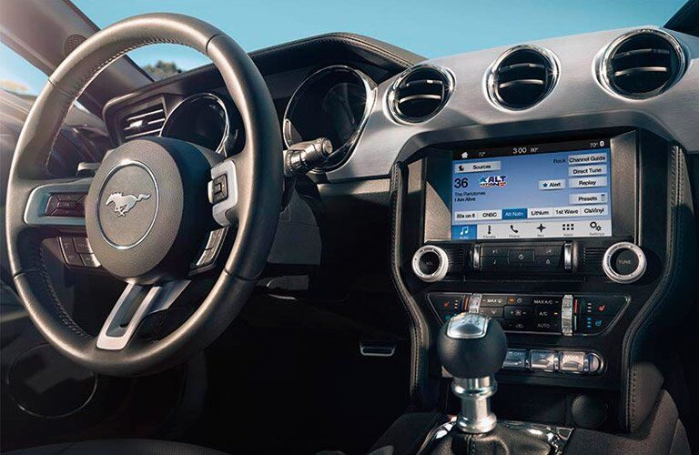 2017 Ford Mustang standard technology features