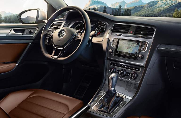 2018 Volkswagen Golf Alltrack drive cockpit