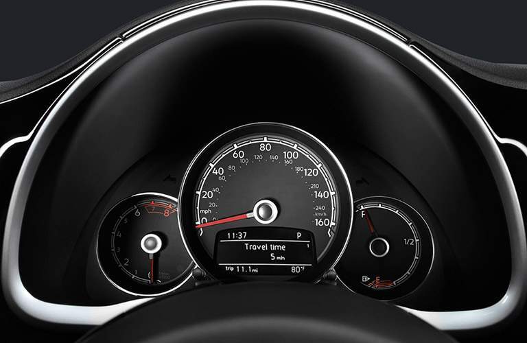 2018 Volkswagen Beetle Retro Speed Gauge